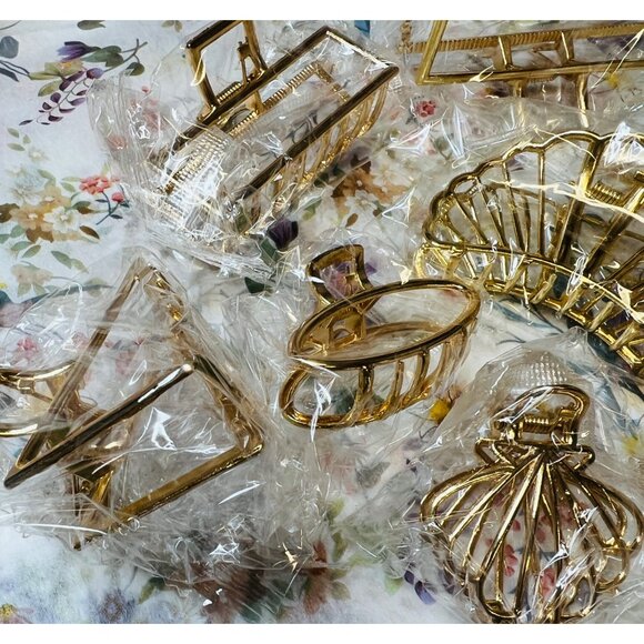 Gold Toned Hair Claw Clips Set Of 11 Pieces - Picture 3 of 4